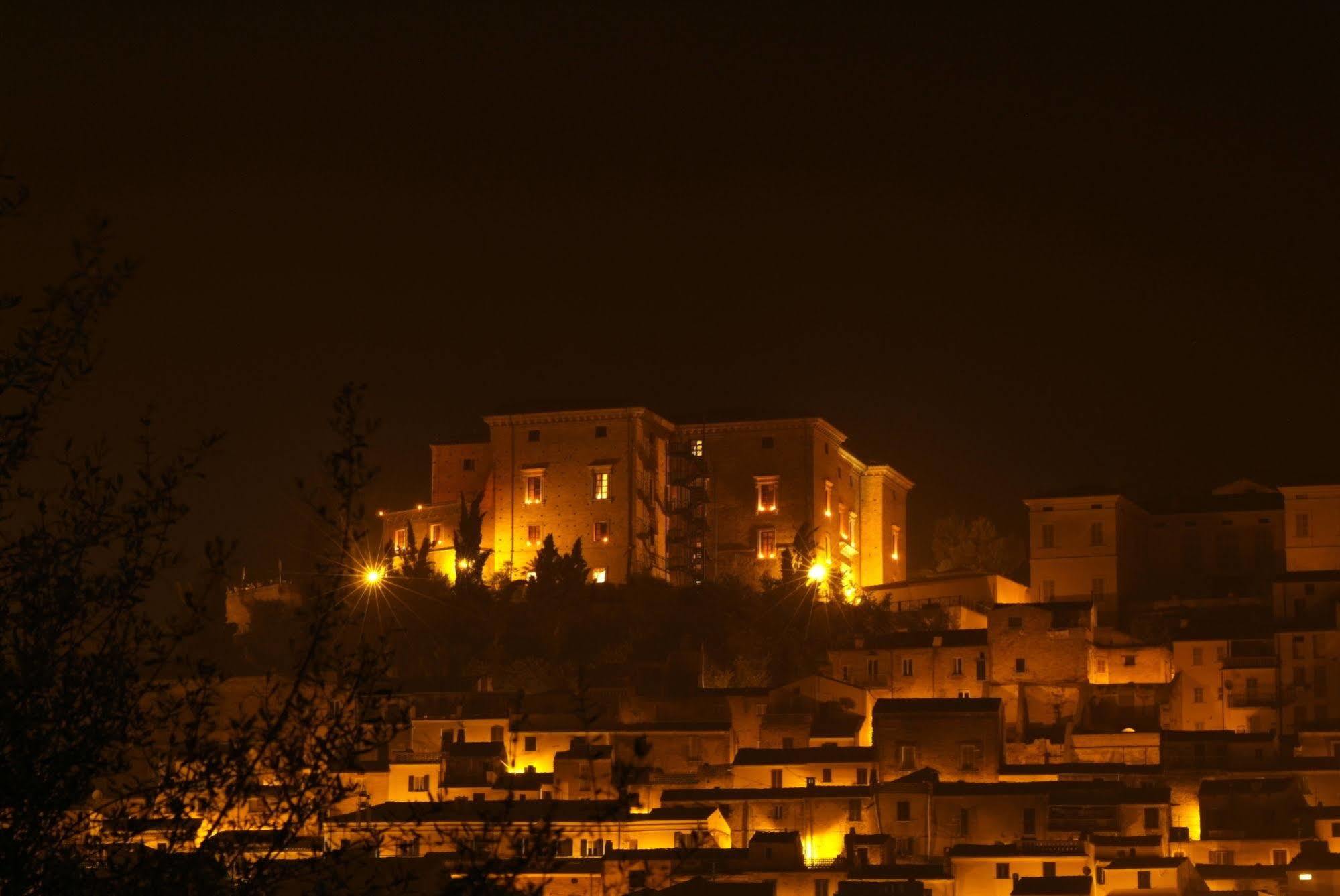 מלון לורטו אפרוטינו Castello Chiola Dimora Storica מראה חיצוני תמונה